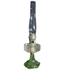 Antique ALADDIN Clear Corinthian Over  Uranium Green Oil Lamp B Burner & Chim